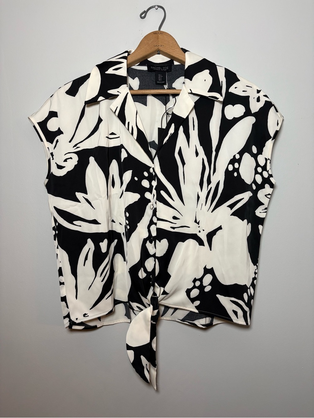 NWT Rachel Zoe Black White Floral Tie Front Blouse Top Size S